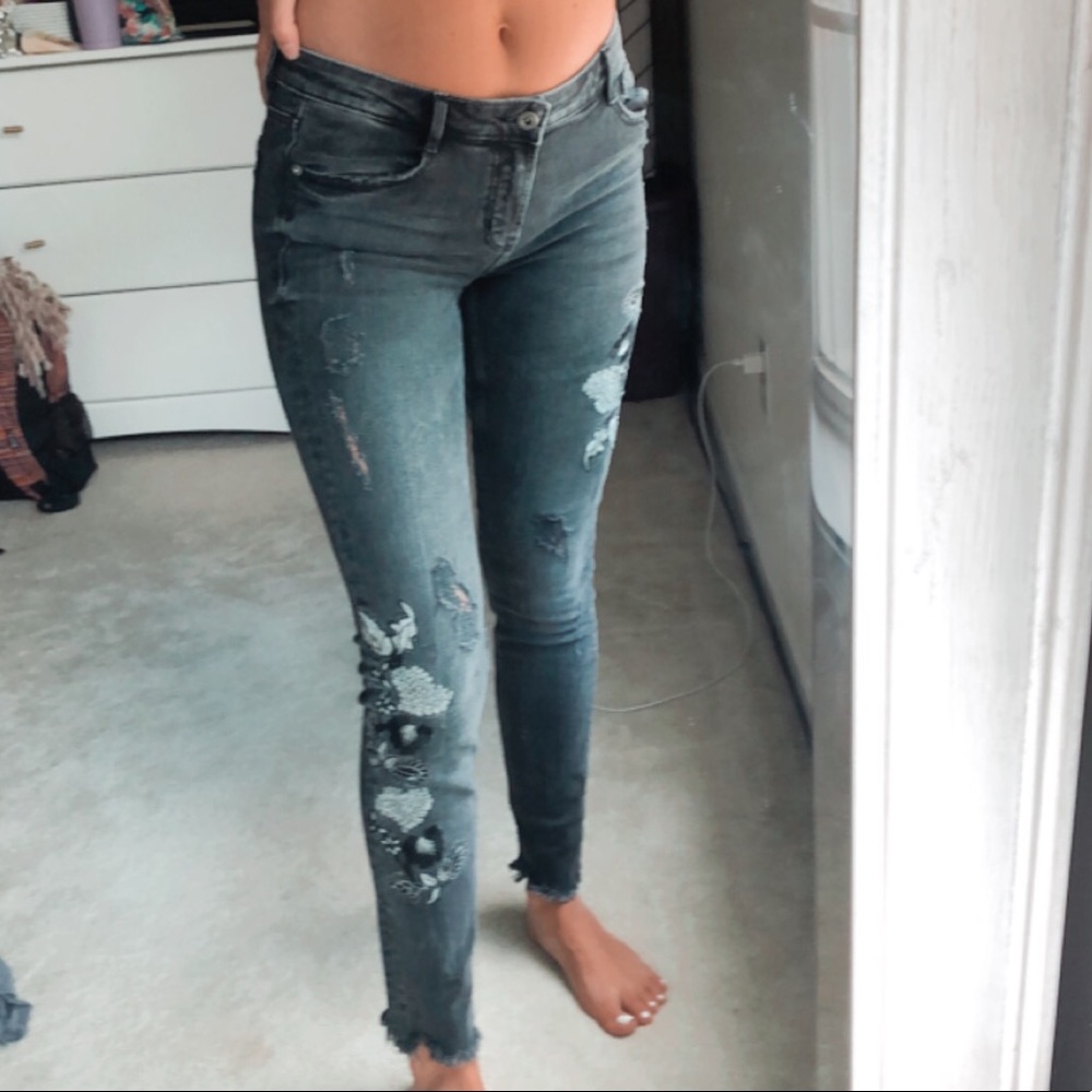 Zara Flower Embroidered Black Jeans